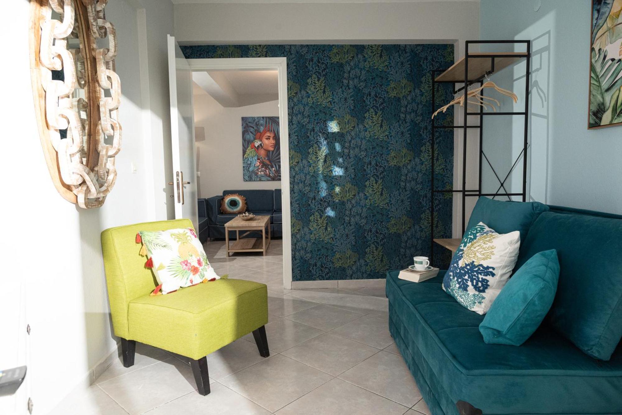 Ammos Lux Apartment *